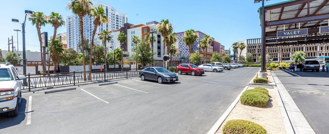 Downtown Grand Hotel & Casino: Modern Boutique Luxury in Downtown Las Vegas