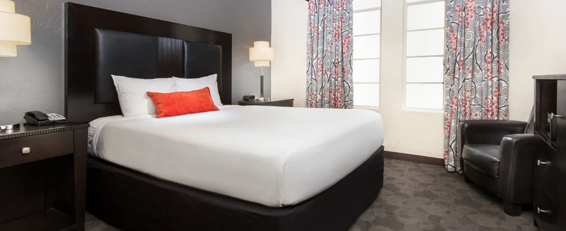 Golden Gate Hotel & Casino: Vintage Charm on Fremont Street