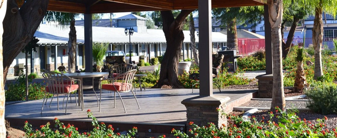 Sterling Gardens Hotel: Downtown Las Vegas’ Hidden Boutique Gem